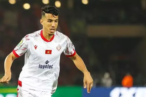 وكيل جمال حركاس يكشف ليلا كورة.. حقيقة مفاوضات الزمالك مع اللاعب